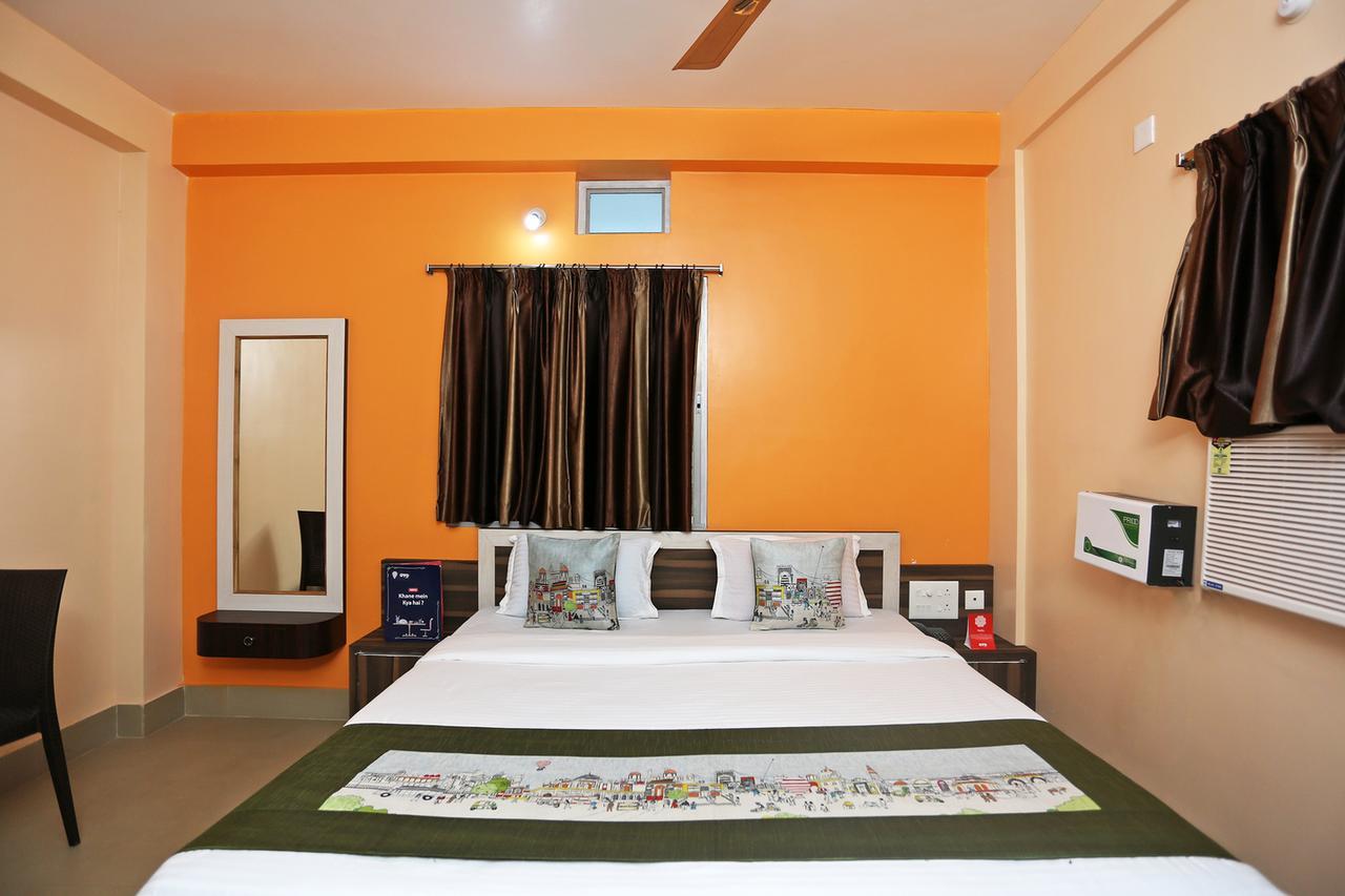 Krishna Residency Hotel Пури Екстериор снимка