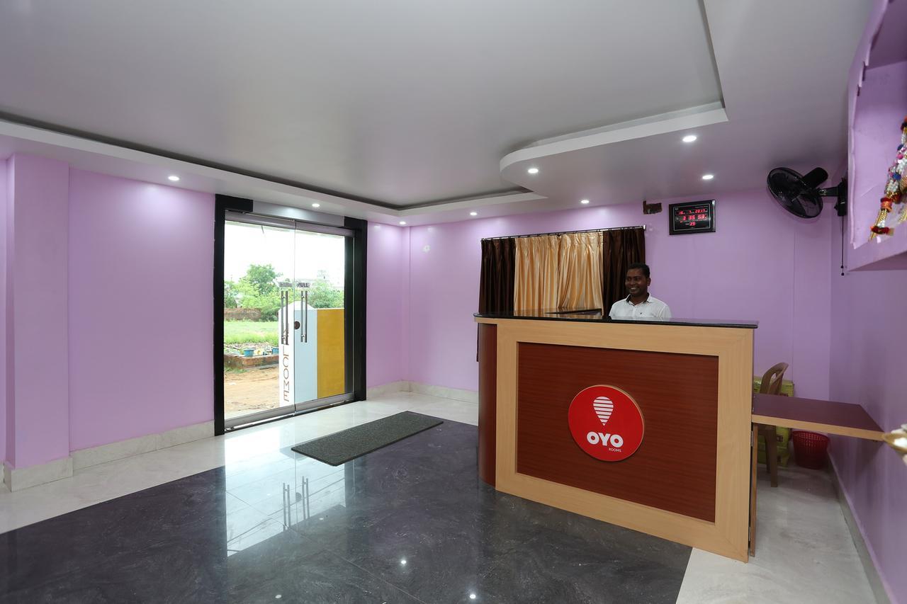 Krishna Residency Hotel Пури Екстериор снимка