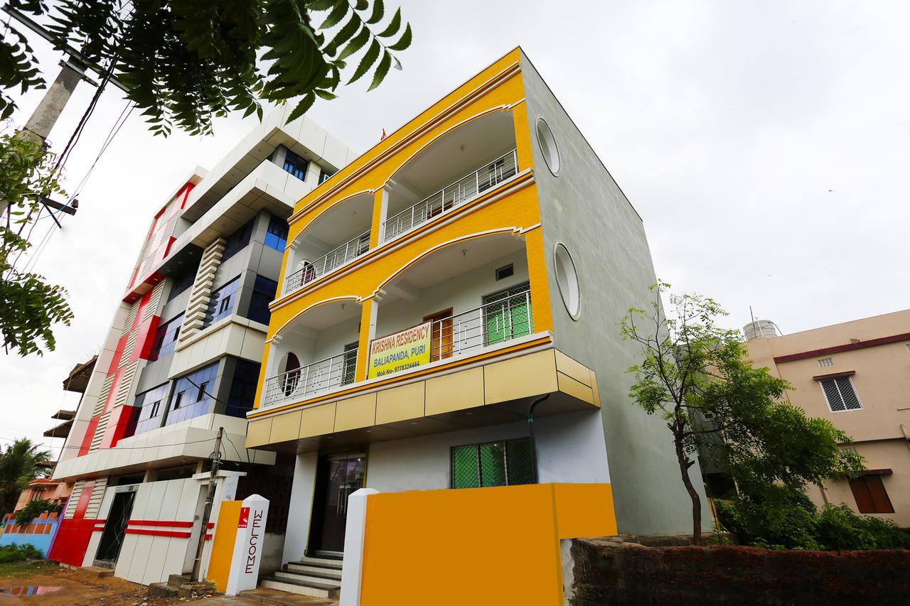 Krishna Residency Hotel Пури Екстериор снимка