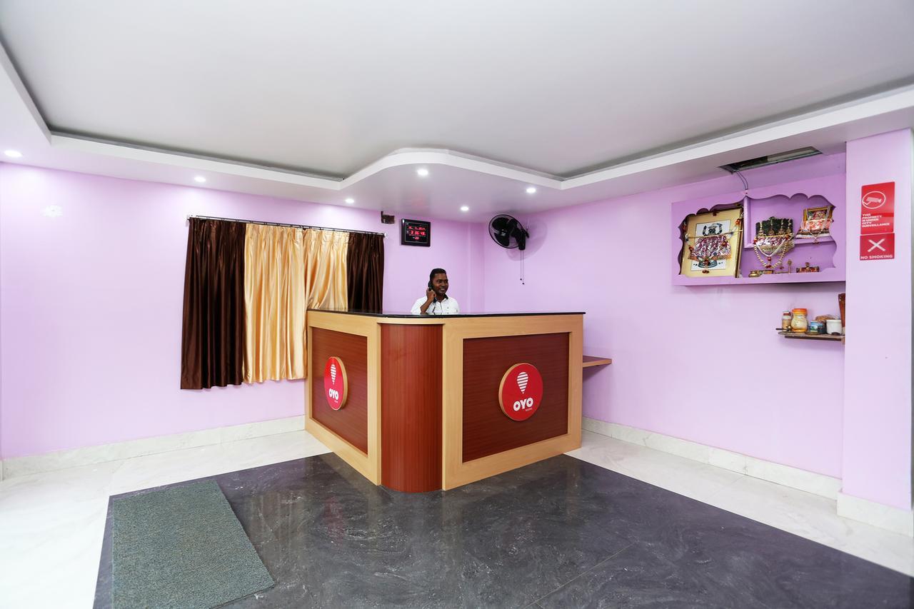 Krishna Residency Hotel Пури Екстериор снимка